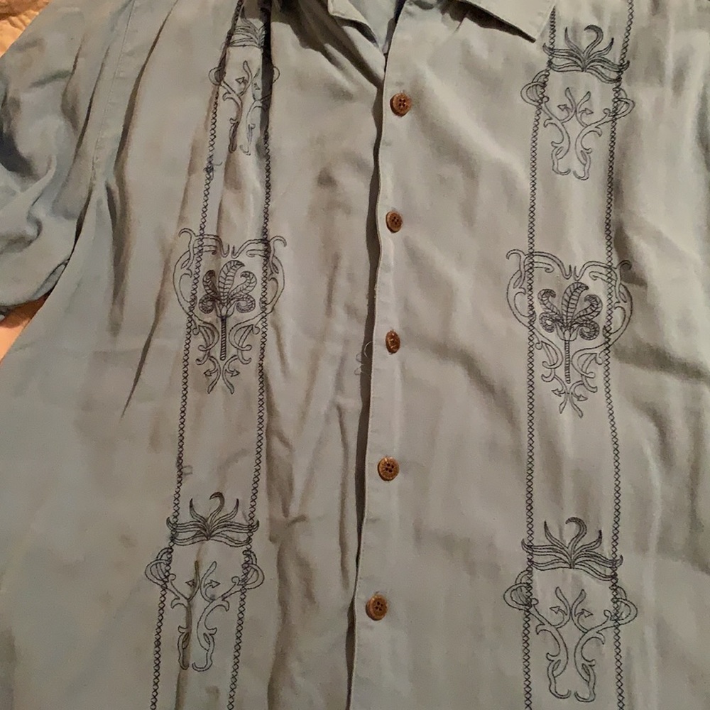 Men’s Caribbean Joe 100% silk shirt
